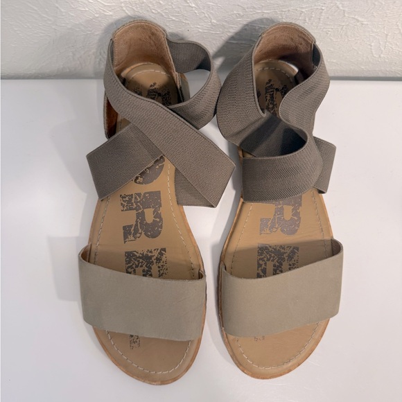 Sorel Ella Sandal, Olive Green, Size 7.5 - Picture 1 of 9